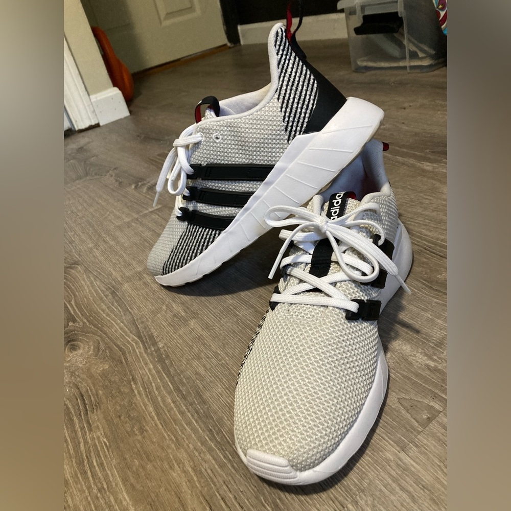 Adidas Cloud Foam Lite